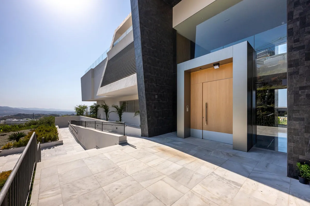 7d32dc6c-8427-4bd8-8274-11f0a9e09c1e