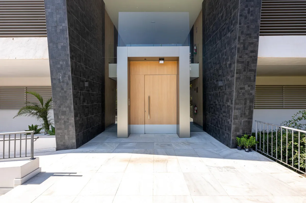 8fe73e7c-85d5-4ae9-889a-2c78f9f42850