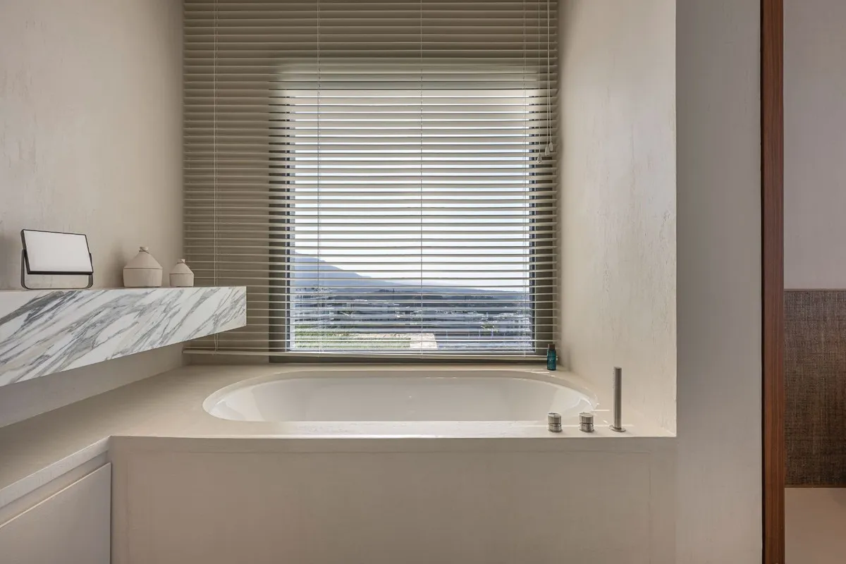 978fede6-93df-4dc1-8157-64c68122edb8