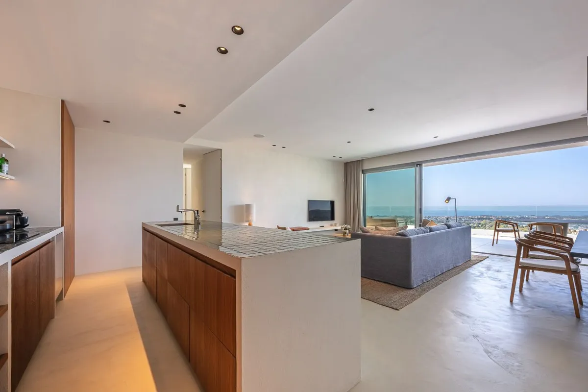 b6e116f9-9e66-4aa5-84c7-d3183601bfed