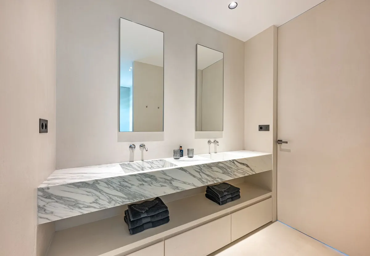 c7628c16-5afb-495e-ab3b-1f7872899161