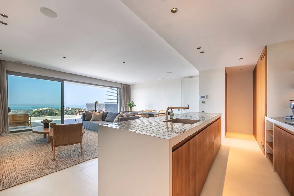 e240b204-d70f-4fd3-917b-dba2024bb200