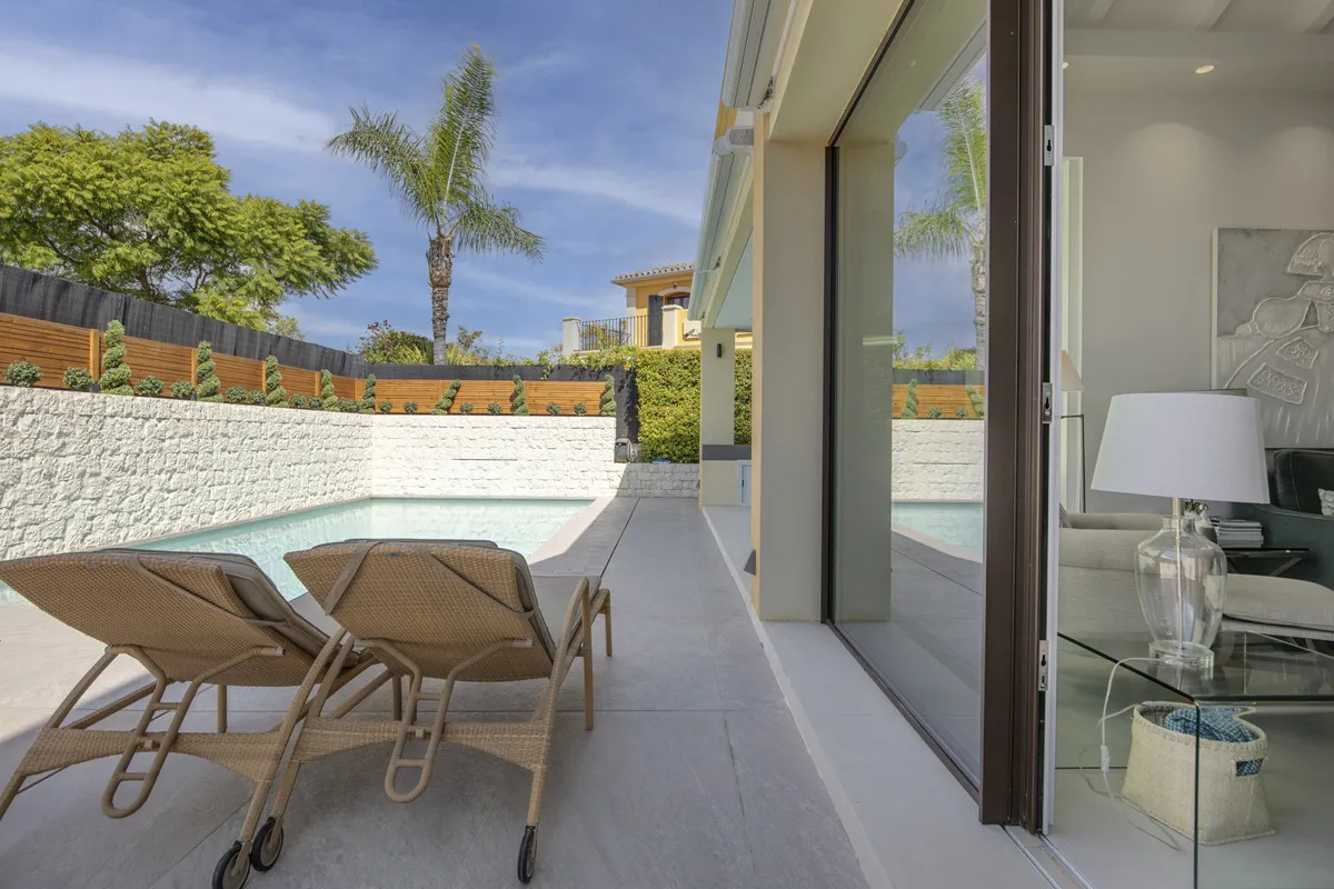 032749ab-8273-4d0d-b894-d08966944a53