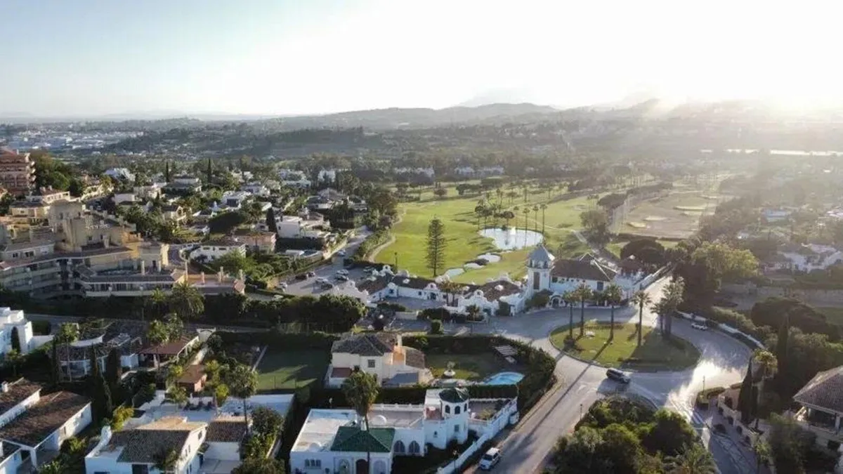 a52e3b97-c64b-4549-869f-cf920275dc68