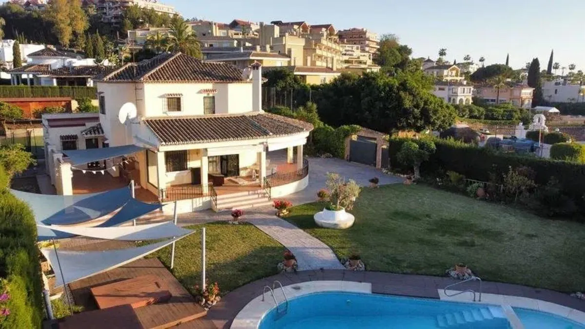 a8df8f6b-1741-477a-a1ff-058480a443ab