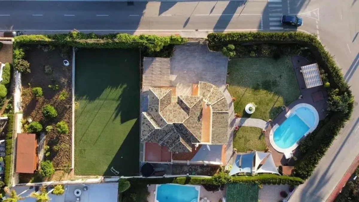 e1792737-e53a-4175-9f7c-3eb6901e7d11