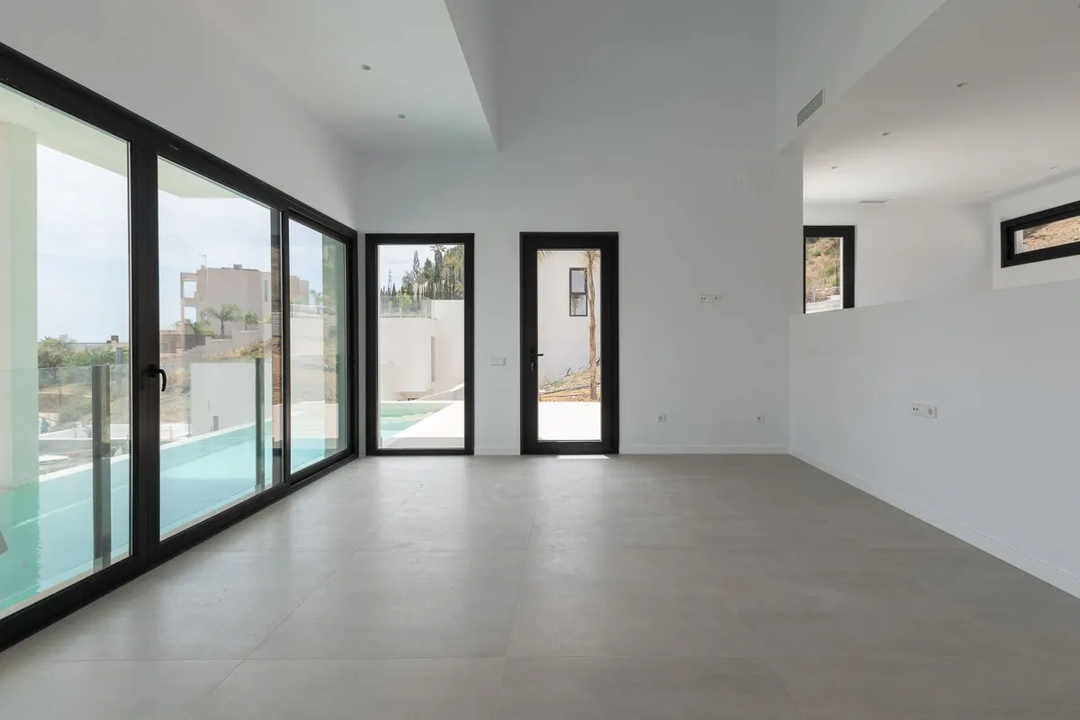 40736392-38fa-4bb8-9cbe-748d34d2271f