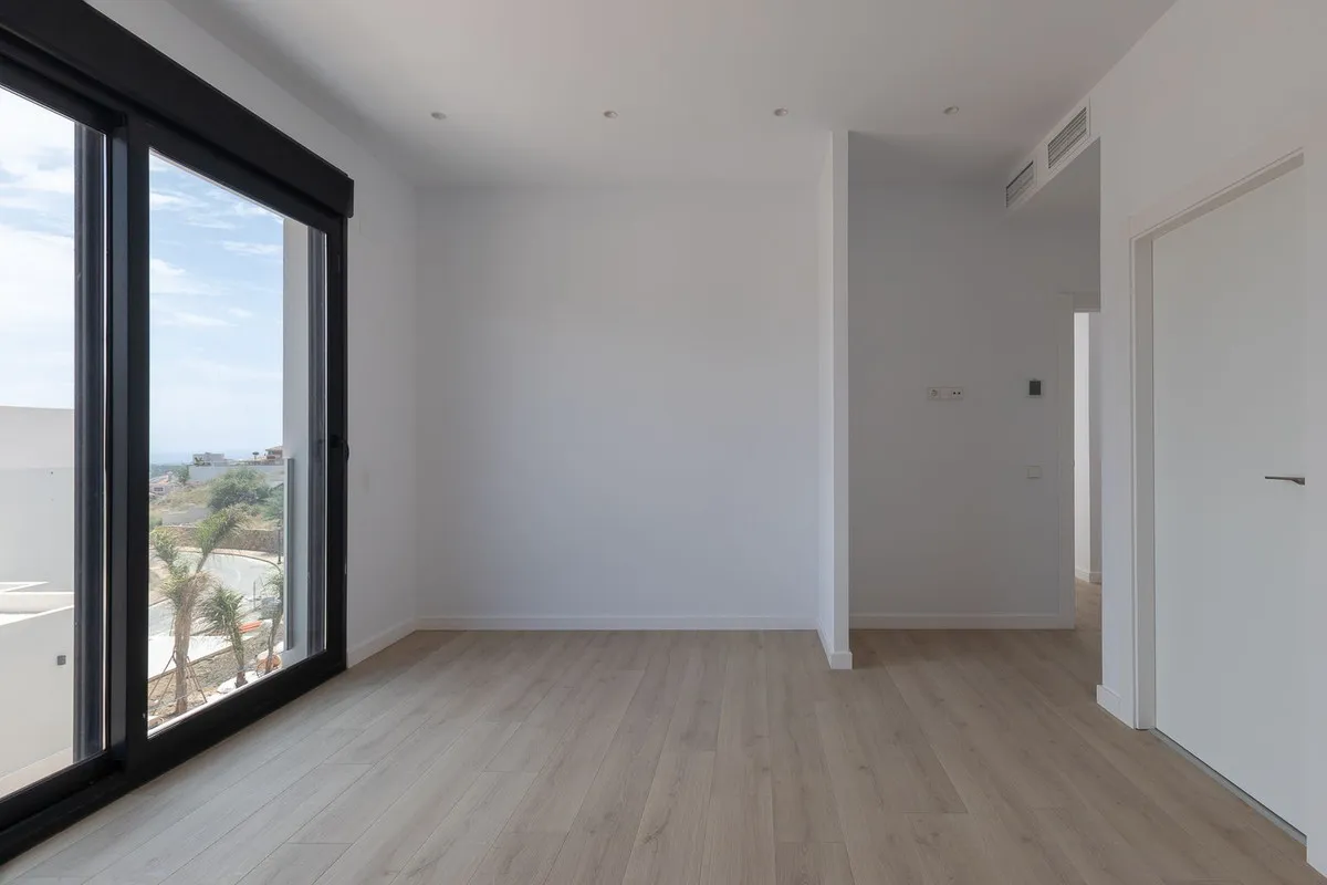 4be19fa6-888c-4c93-9a71-41d70a38c7f9