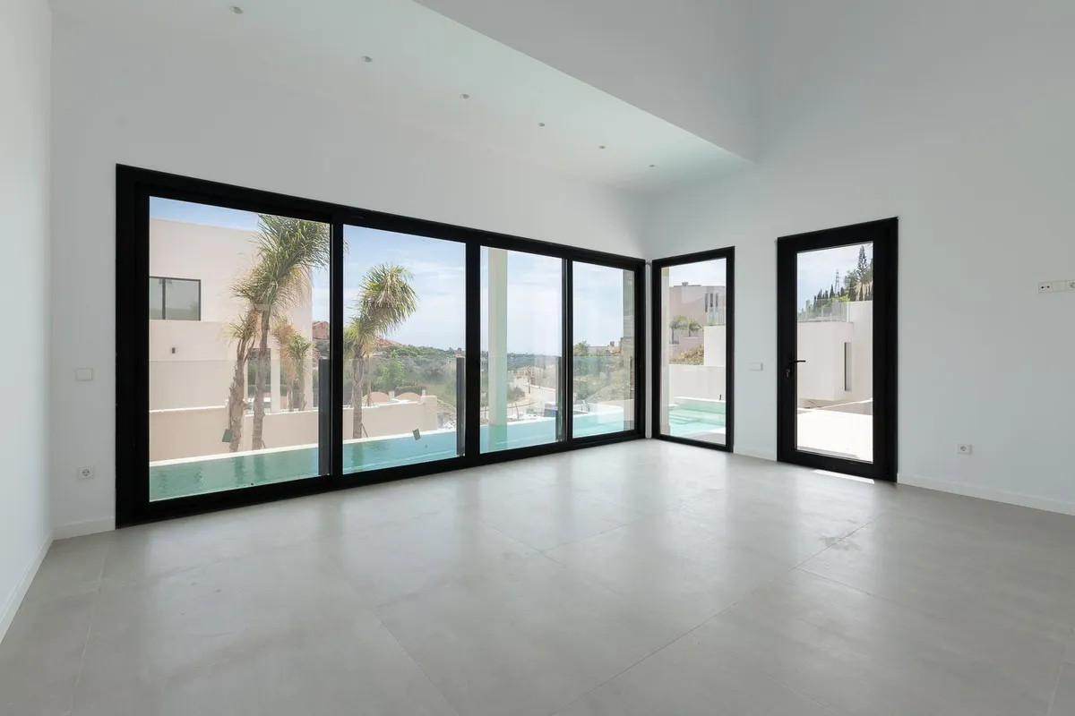 95c49029-53ae-4a1d-924b-7bf1792ada35