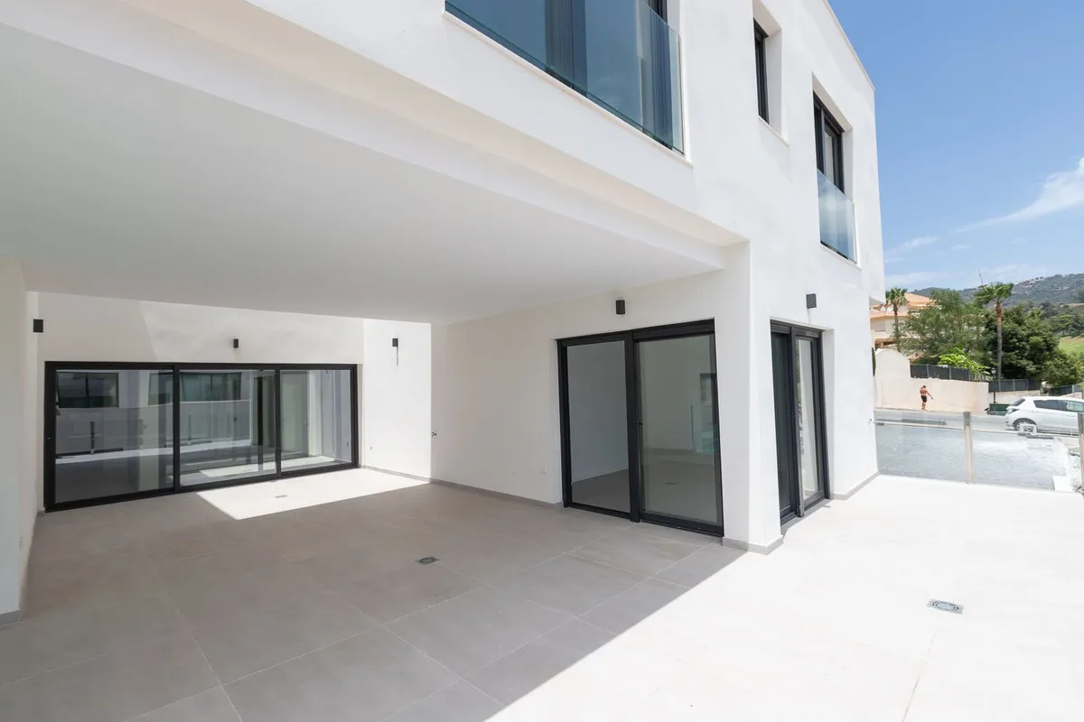 968d98ce-29c3-405a-a3bc-a226bcfa8a4b