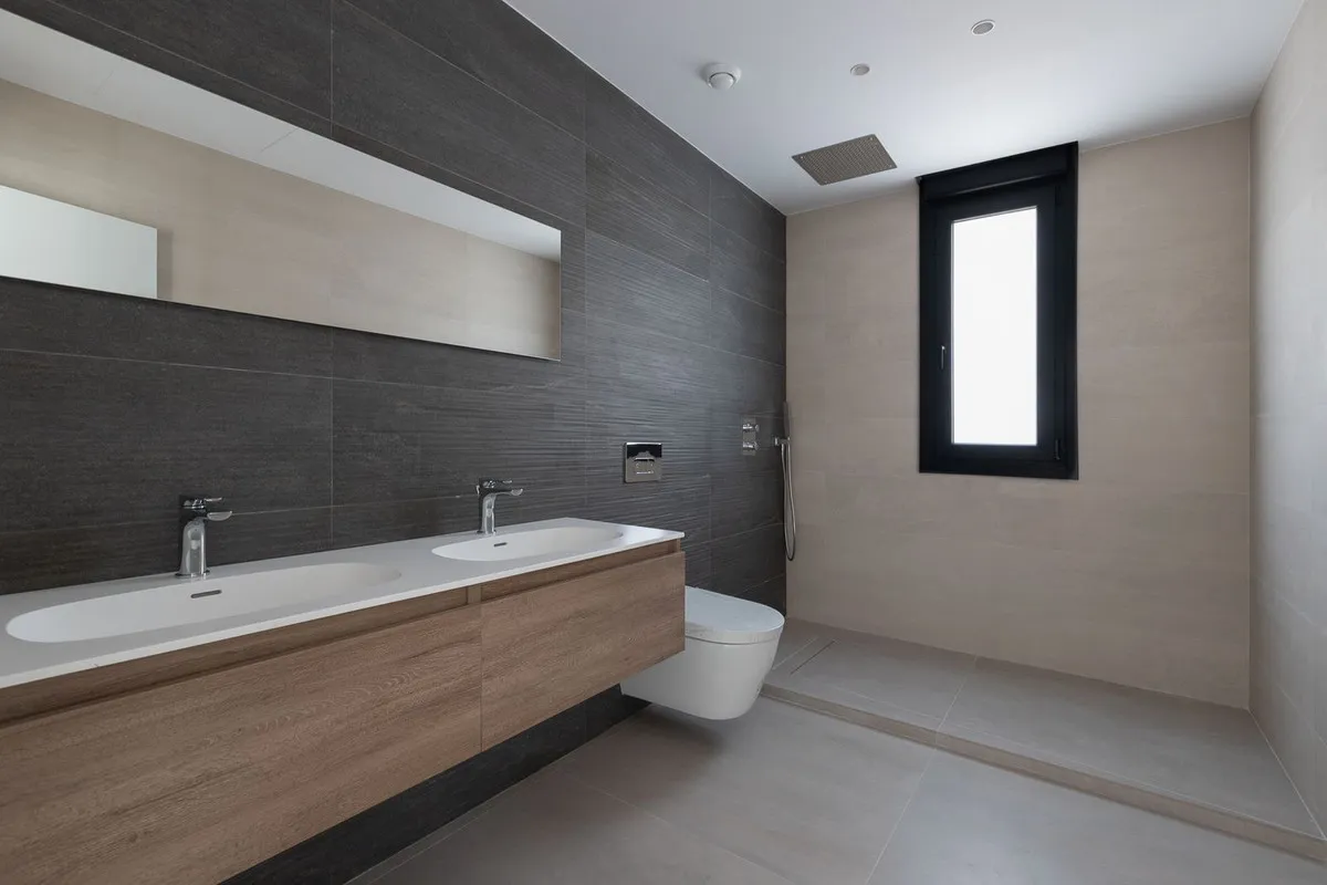 b8126ef9-1f0b-4f20-8ce7-d0c159bace4f