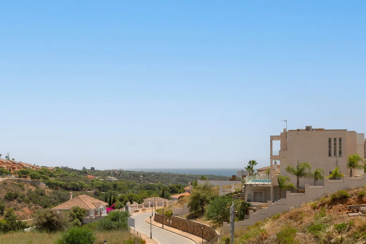 cc18019b-eb2e-46dc-9048-632ca13ec0f0