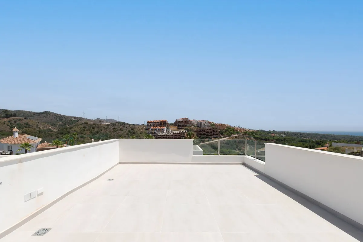 e4132f33-35b1-46bb-a881-cf317a352b36