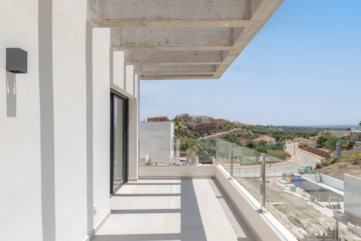 fe0a7b70-273a-4a06-9dd7-0d0a7f2f38f5