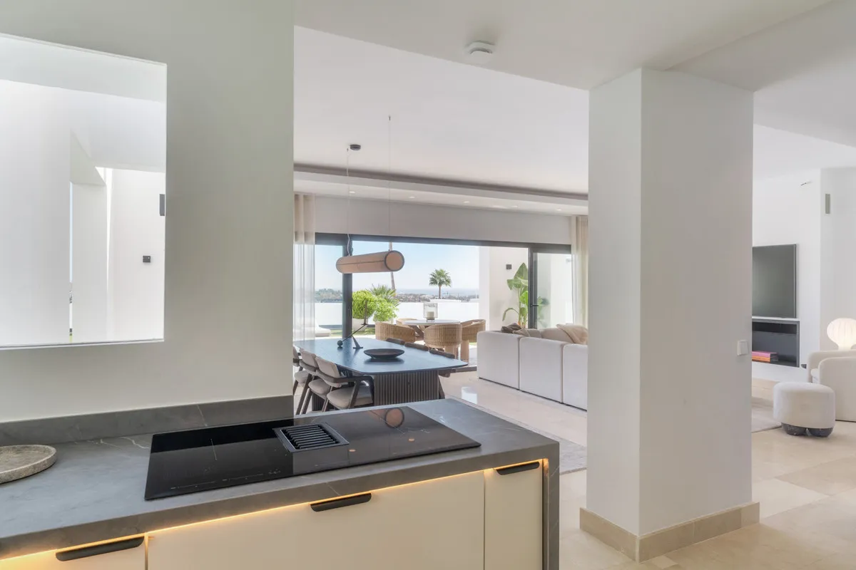 0ad36477-780e-4b5e-a4a2-941683cb4eec