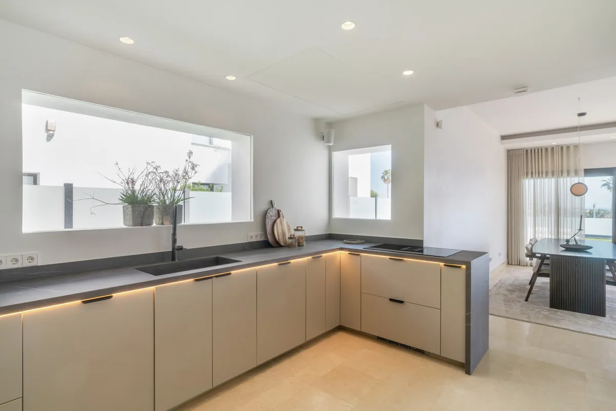 8ca90ead-0b22-4a9f-942e-9560c6918fc3