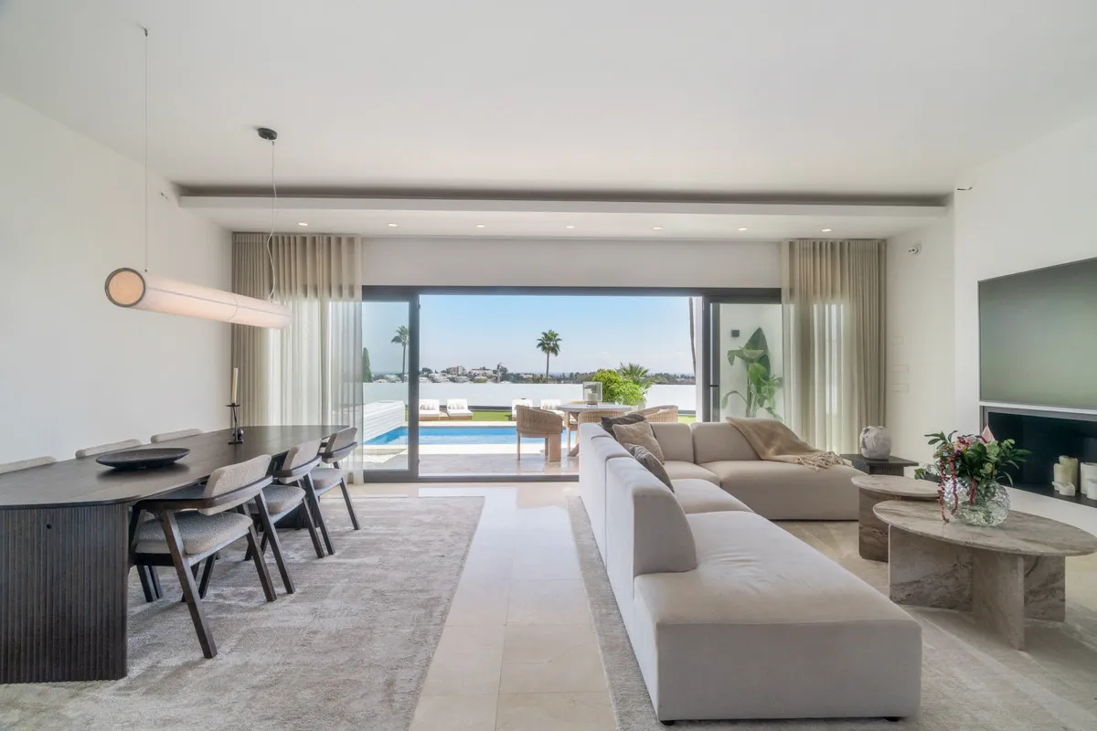 a8e34f6b-35b7-4030-890b-99a7223ede9e