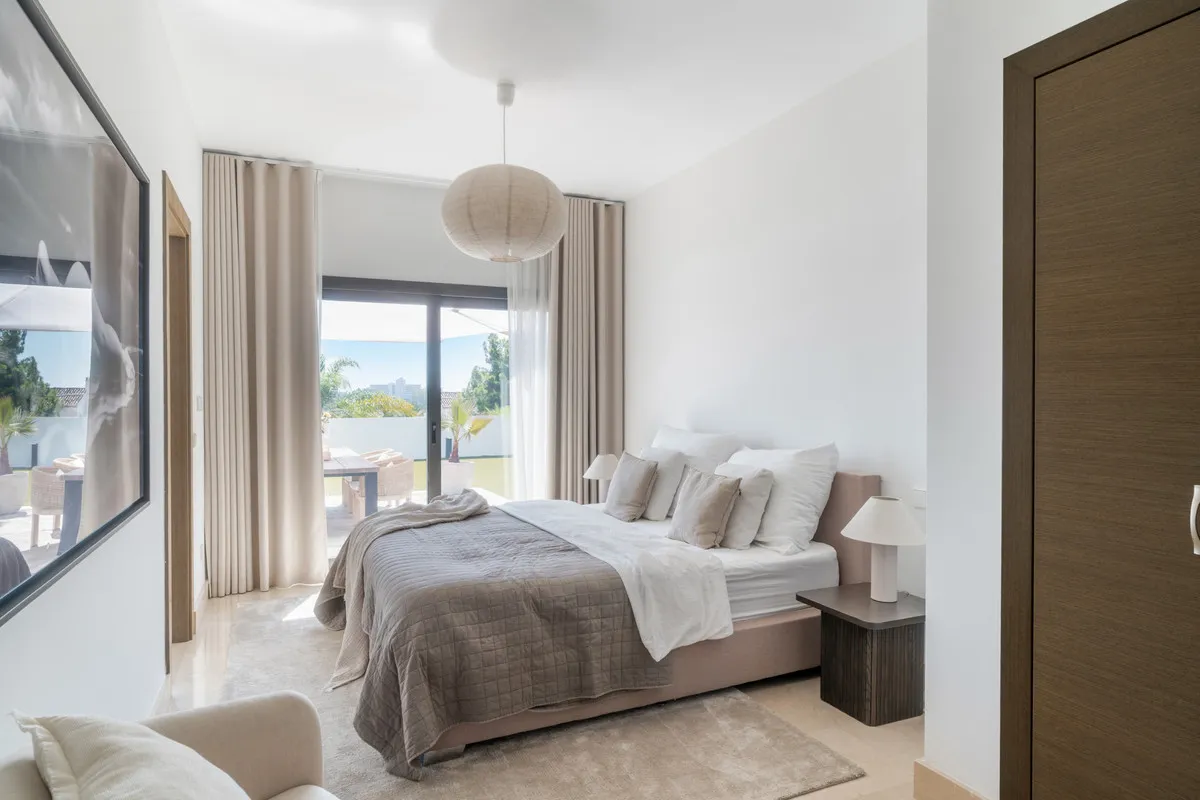 ae8a43de-6ee5-4825-af25-0e102152d367