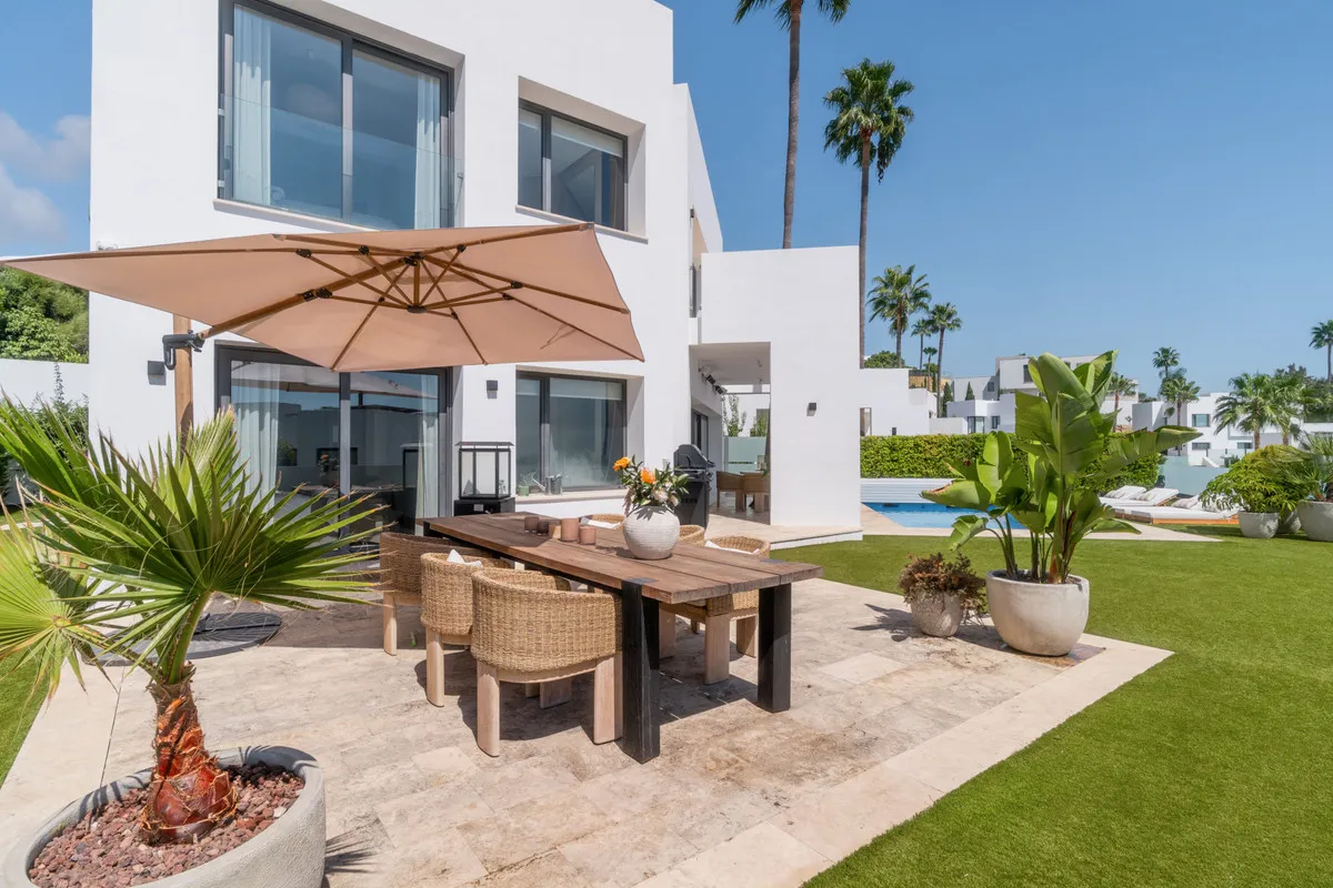 b5fc1865-3e25-4e81-b44c-e4ab86c15b30