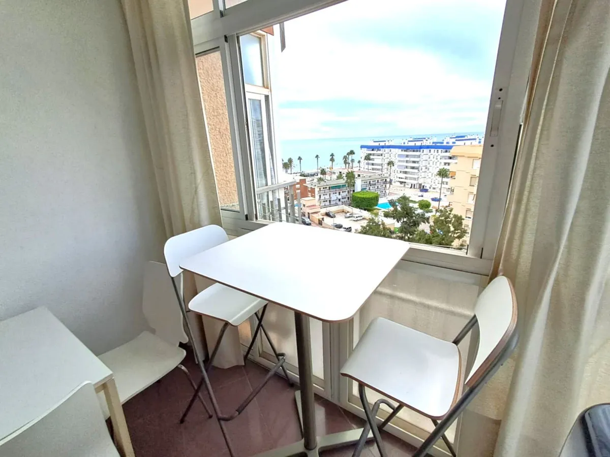 091f09f4-355f-4a26-bfc5-51184f246a12