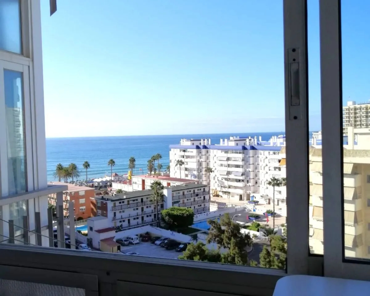 1f56a84f-2ea1-4117-8961-5c9acb65e5fc