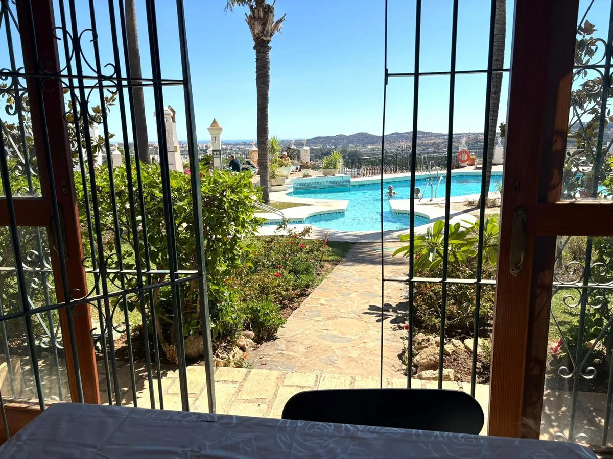 3acfd42f-e932-413a-9fd5-116a5a01f06d