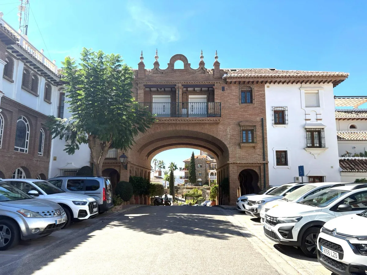 9e3b9578-5097-4721-8d3c-9f9c86a84679