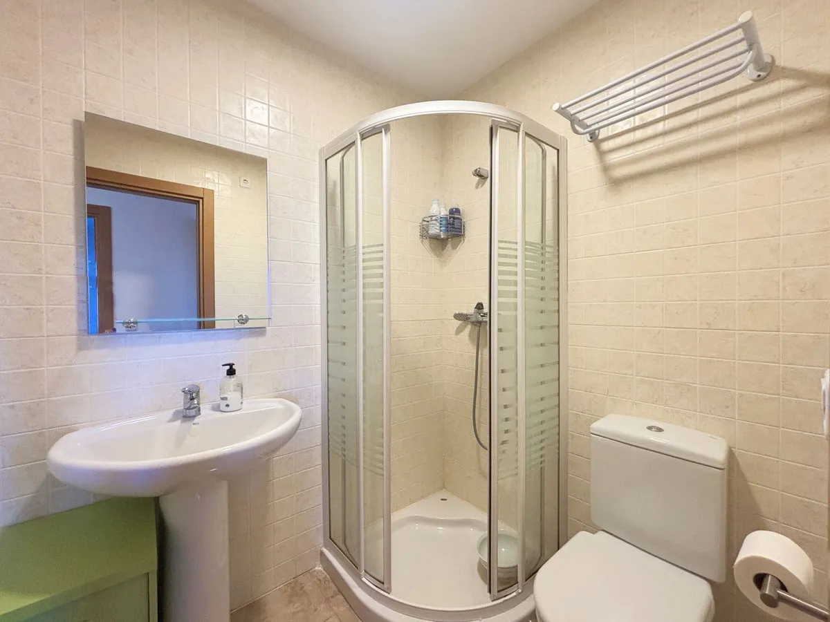 93cb1e9a-b5df-4b49-9a14-35eedfa41fbe