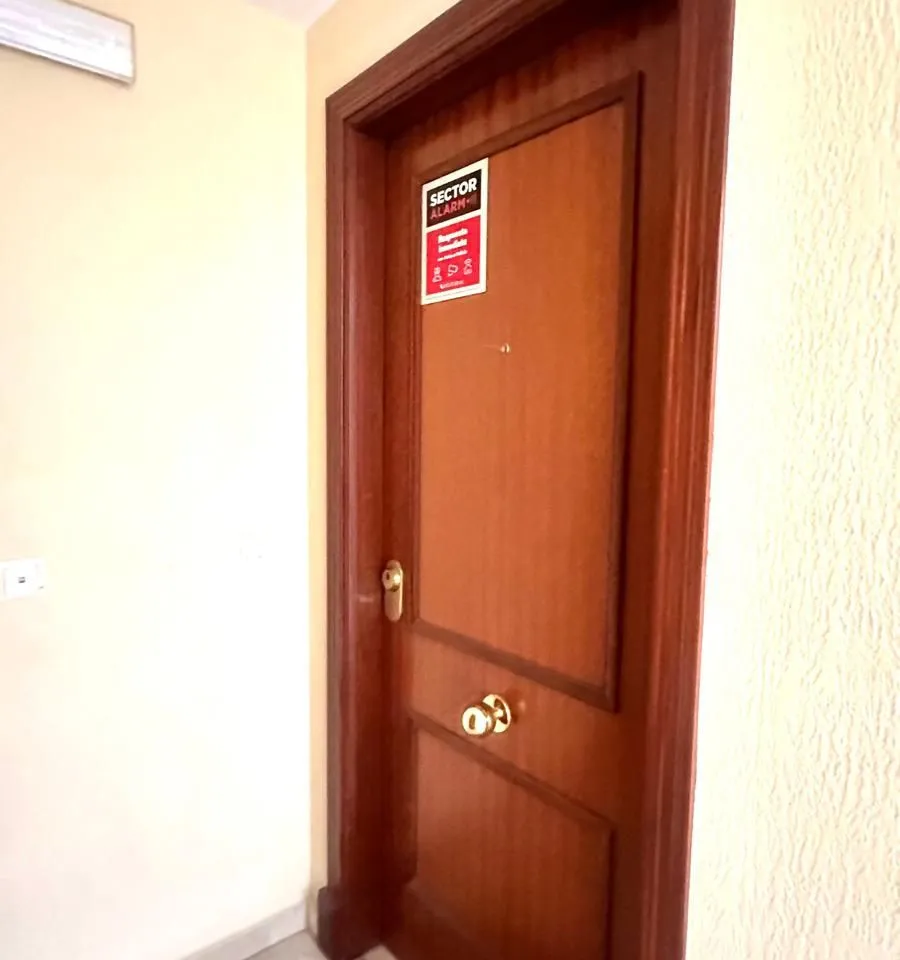 6e777925-2ffc-4567-8ee2-8065d40b5927