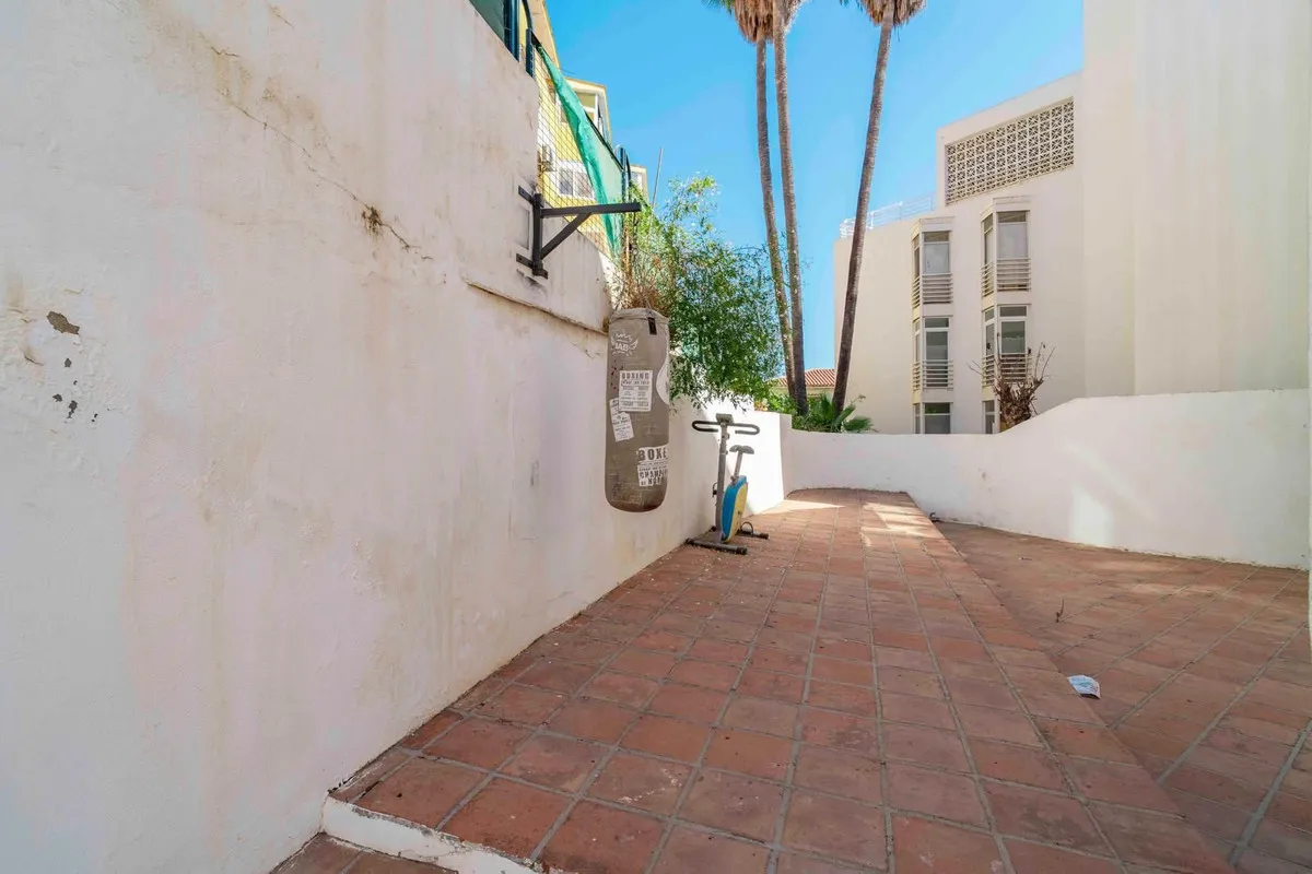 e0827aef-d557-4fae-a3f2-9b66a6d5f8f0