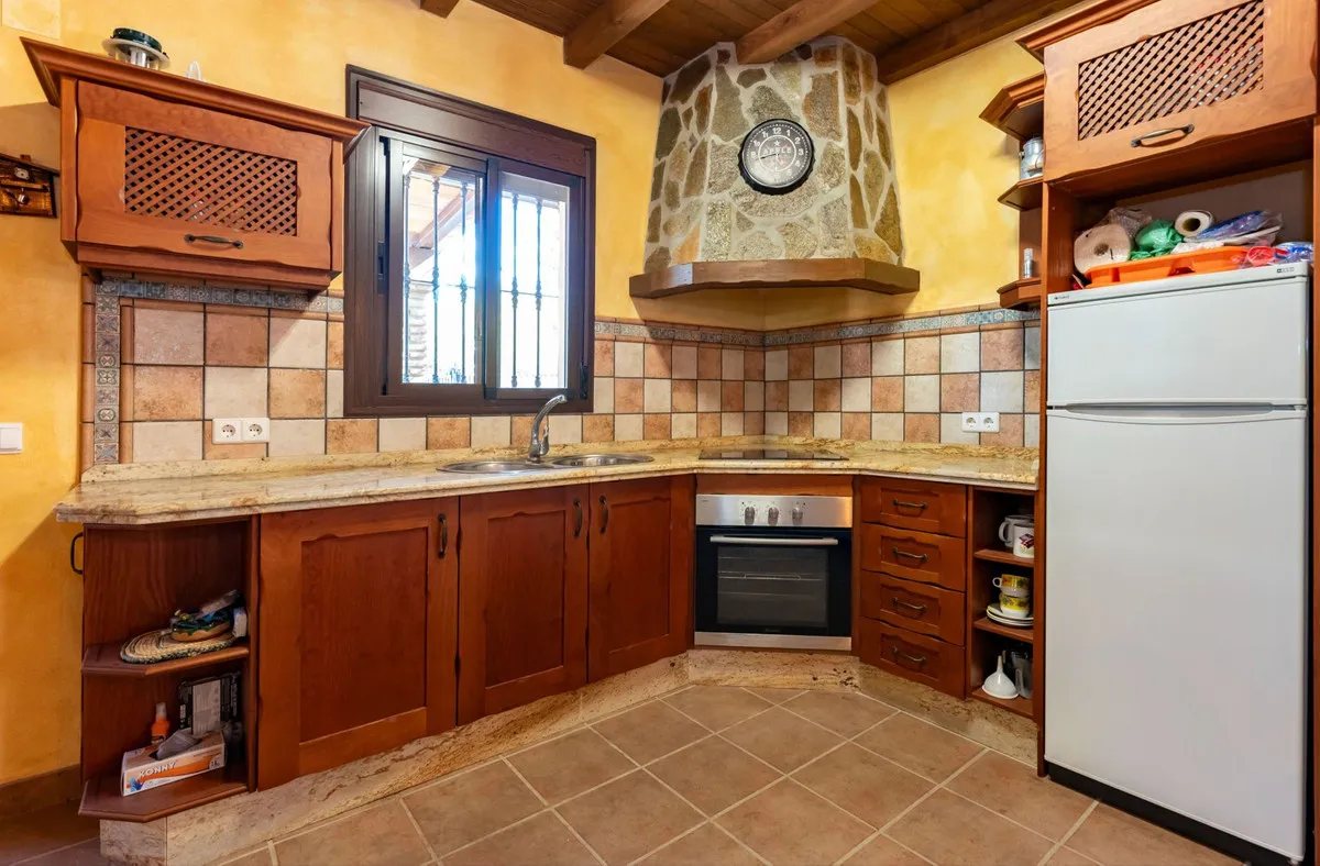 3267c627-a7dd-40b1-9d88-e4645a136a77