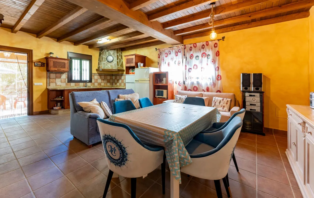 aaa5a80d-b2bb-4f39-89ec-d758565b7801