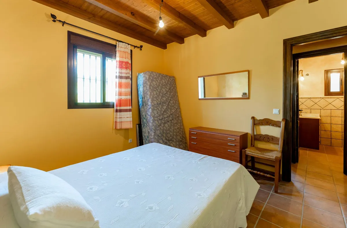 cb698655-8434-4203-83ef-850bd872985b