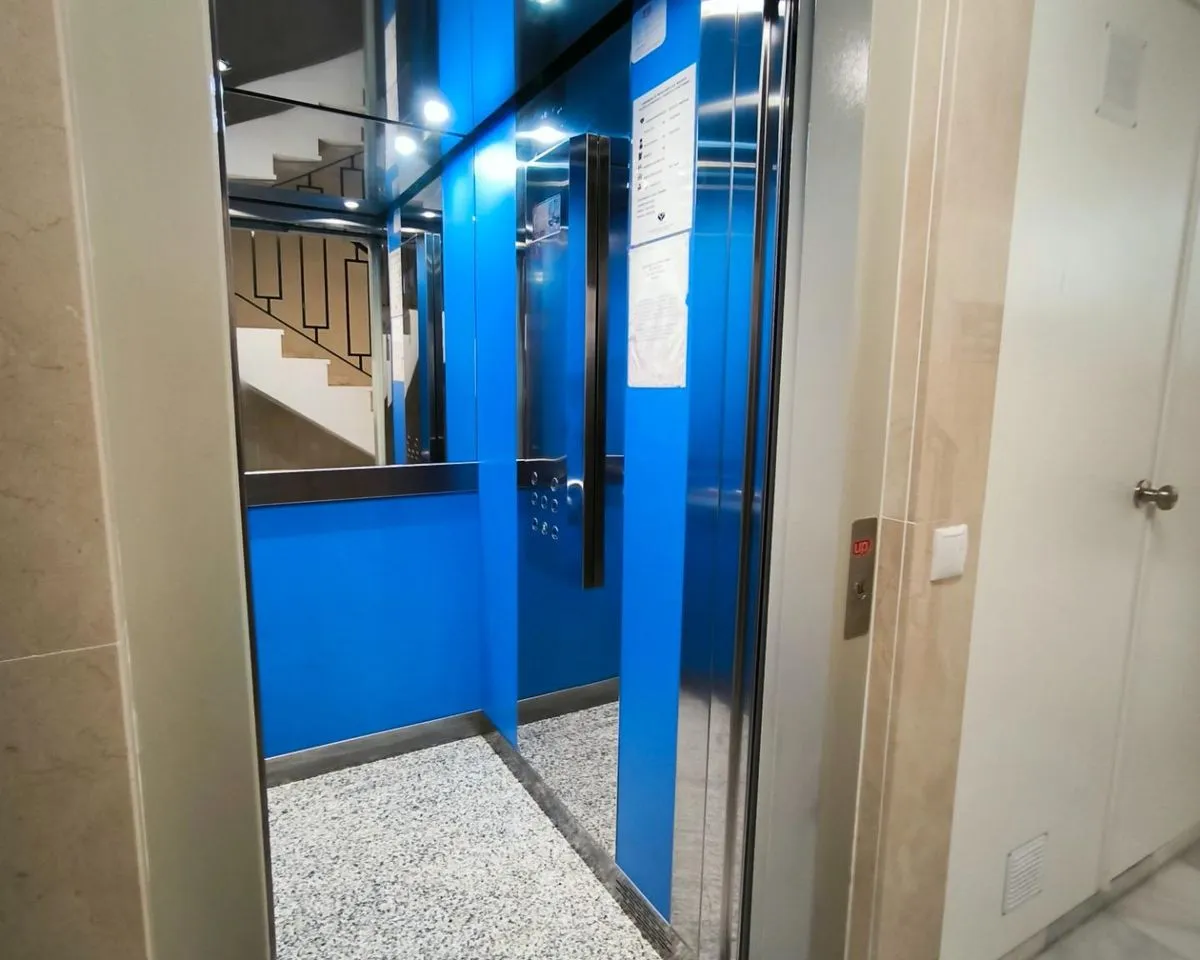 e75b3b6f-8eee-4277-8d83-84e2089a13bb