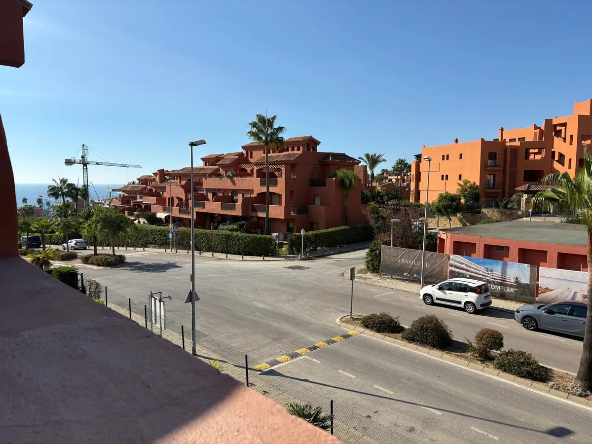 4c8ea260-d0ae-403e-9284-da84182ce55b