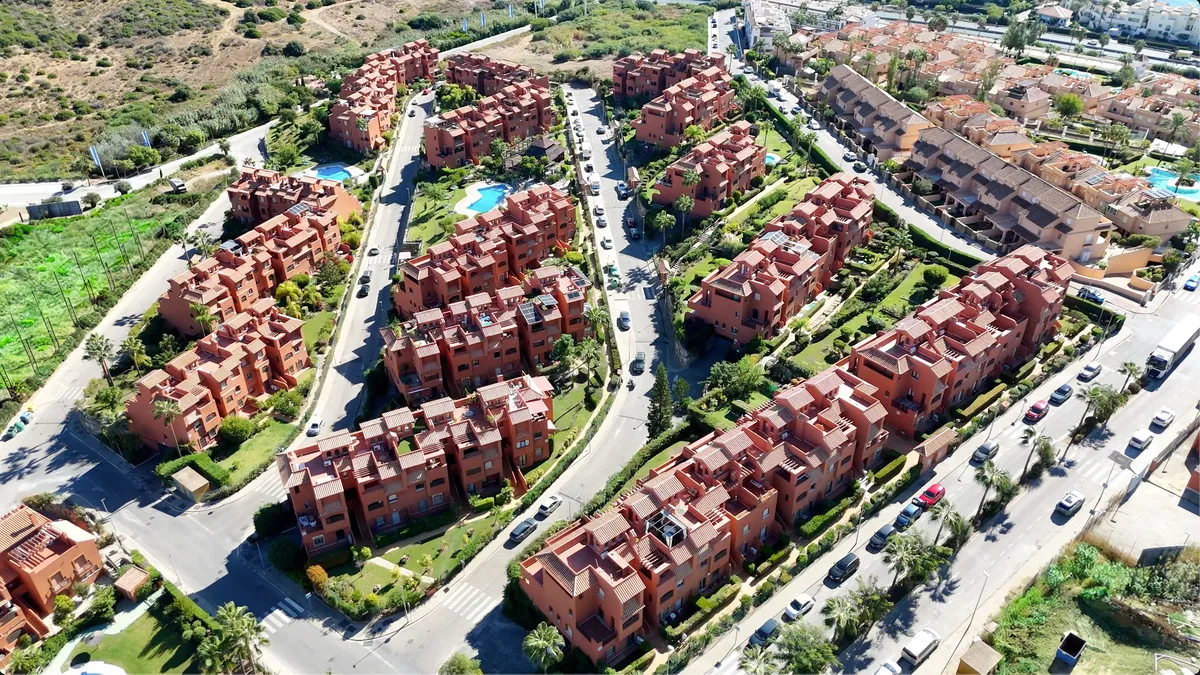 5b27a743-a06b-41fd-9b92-4a595899f61c