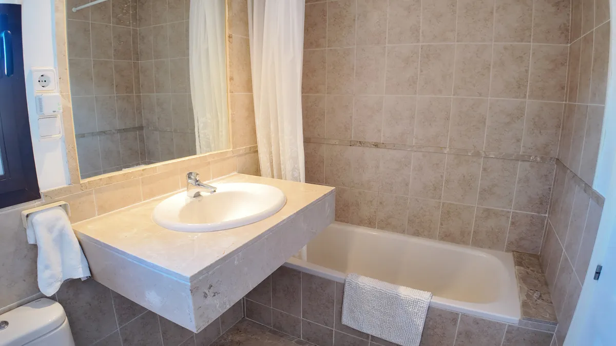 6bd23c66-c5f1-48bb-b990-021de9dd189c