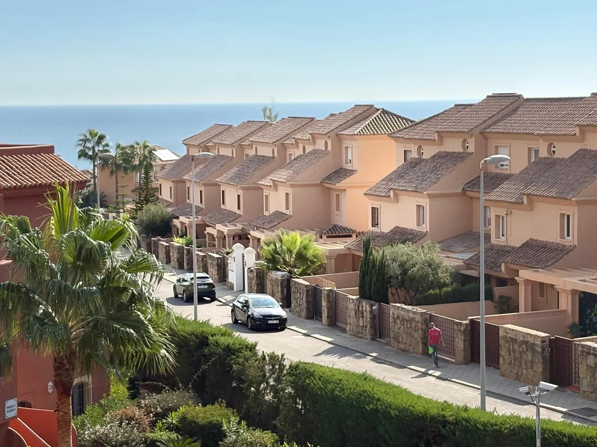 761f9e4a-853e-4c47-8bdc-8b3f0c749661