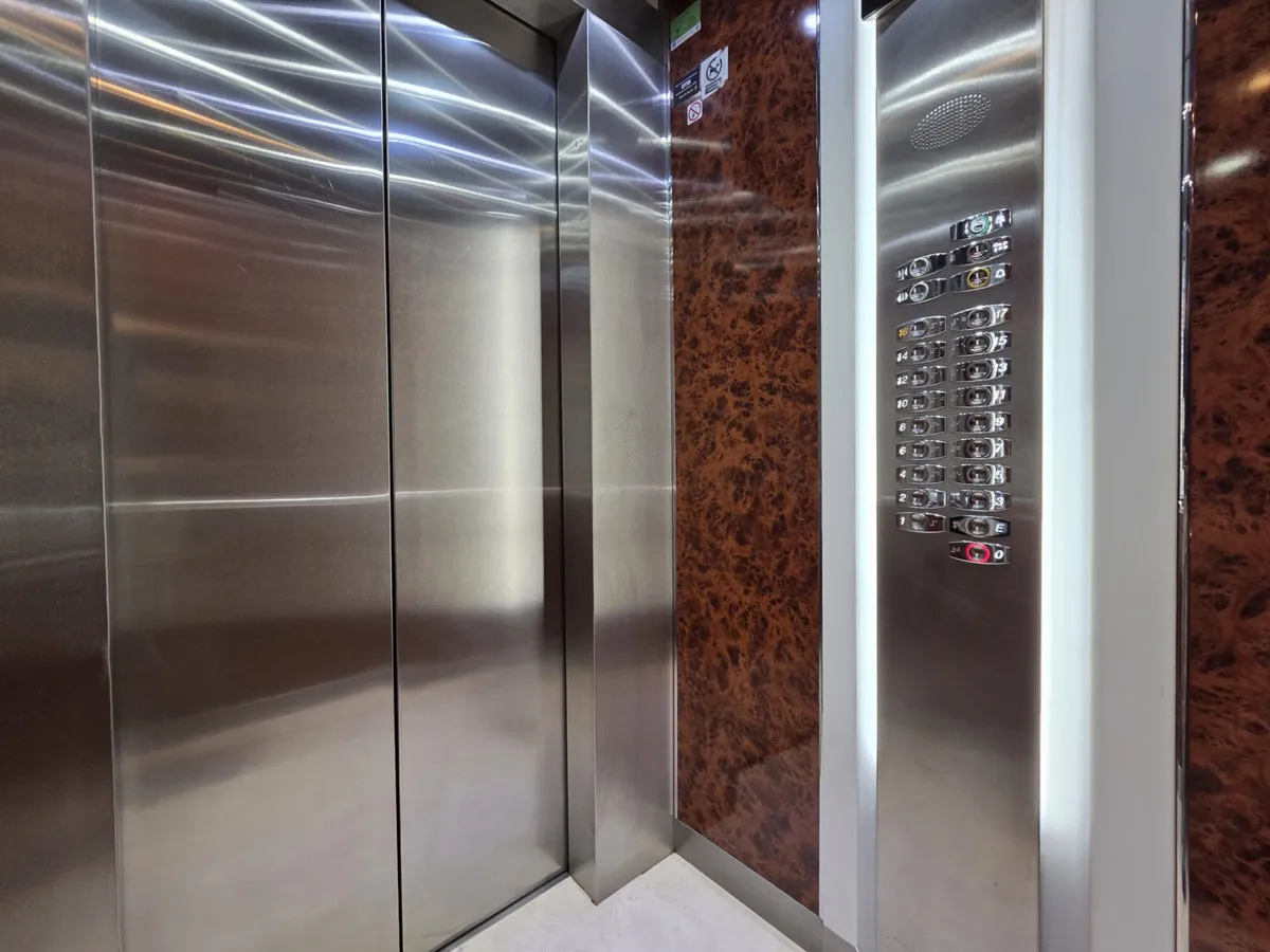 30a09c00-5cb5-44f3-8ccc-7f1d7d303c5d