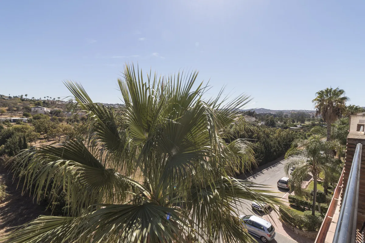 15f93af0-825d-4e31-8354-9fb9aabed4f6