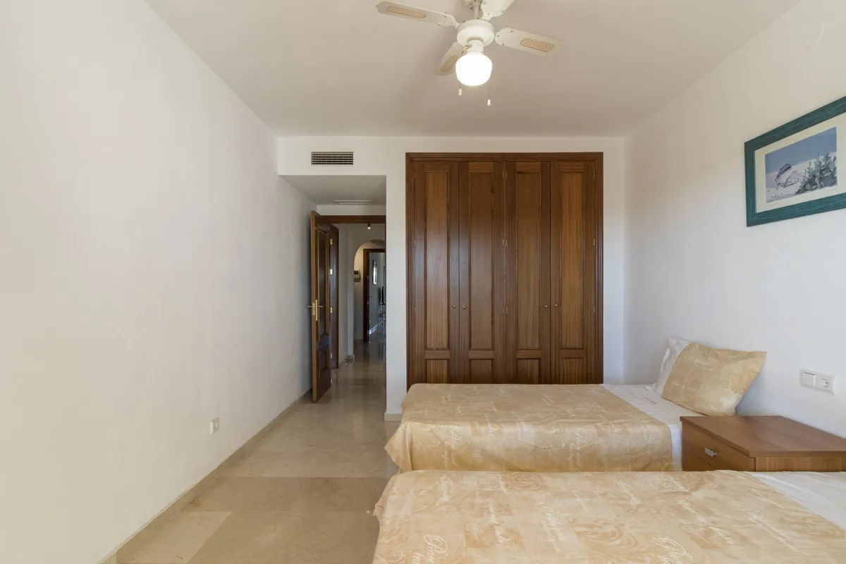 d1895c81-4123-4610-9537-7a551e089409