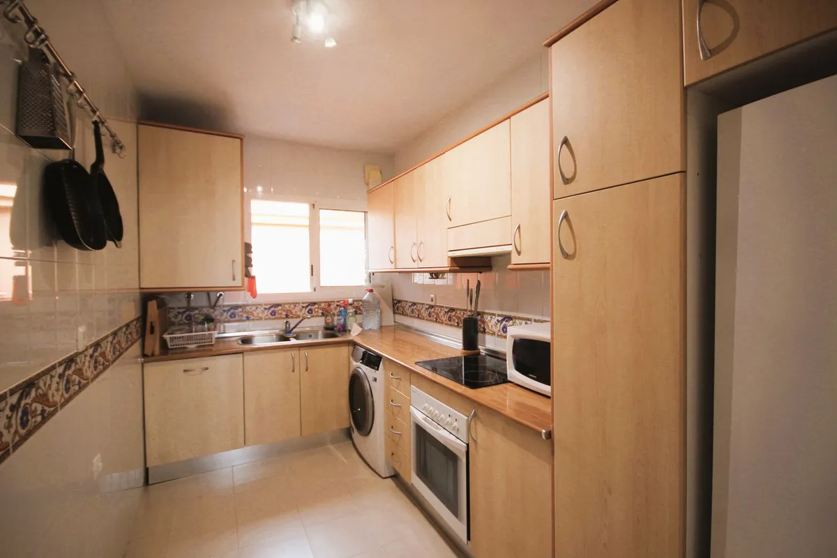 377240d0-9f66-4469-a93b-bfbc271e9b03