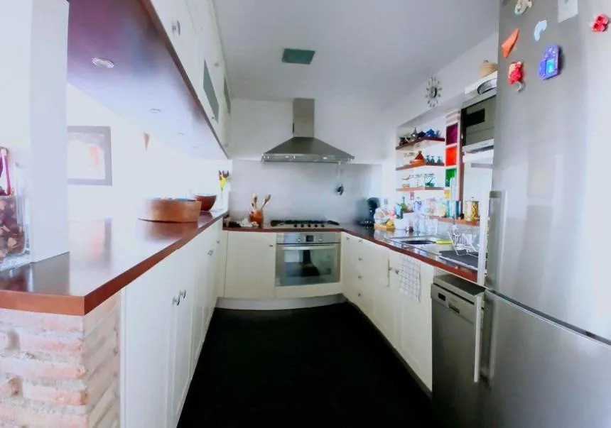 5306161b-7deb-40f2-9c89-9578e655e214