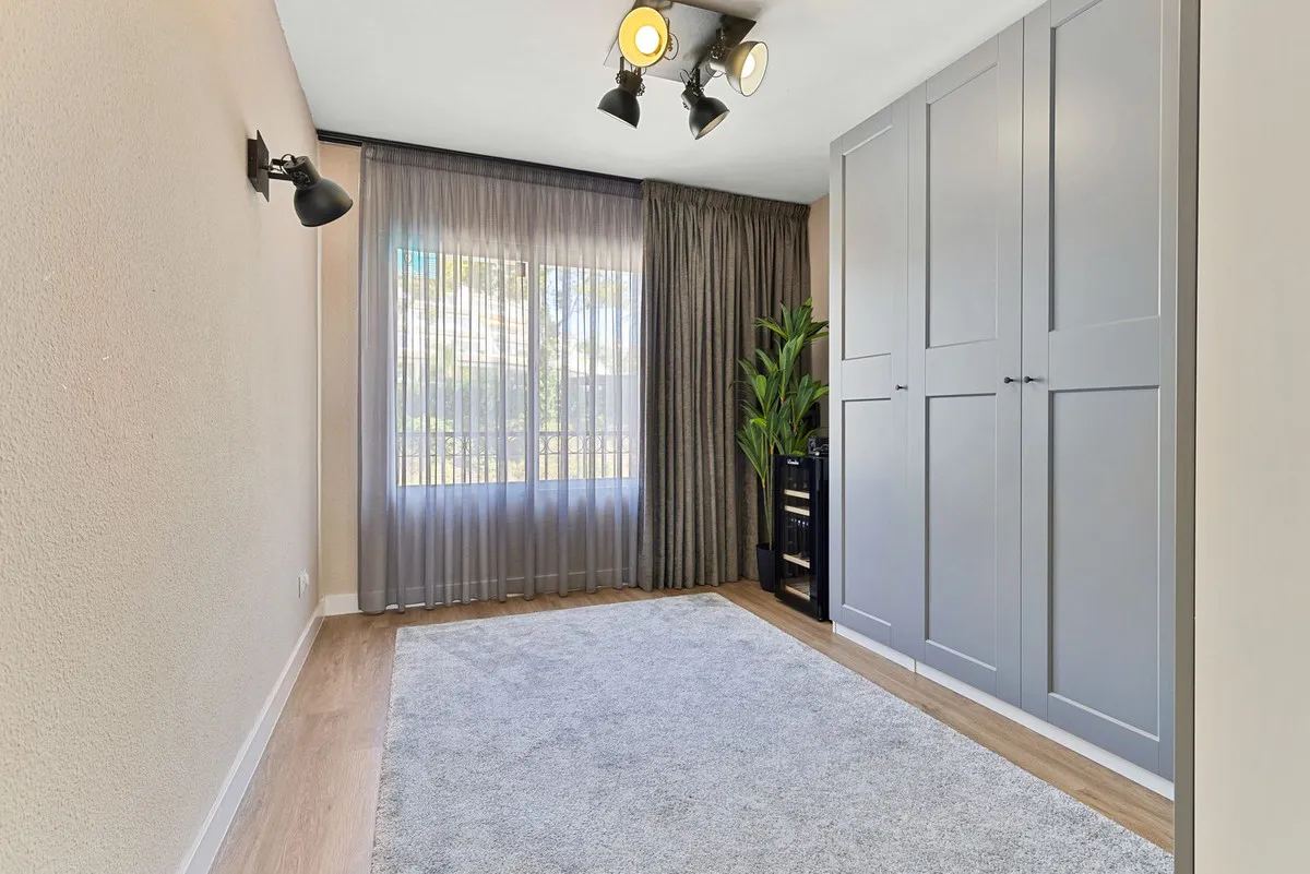 12bc47ce-39bf-42ab-a867-cc9f5cd17699