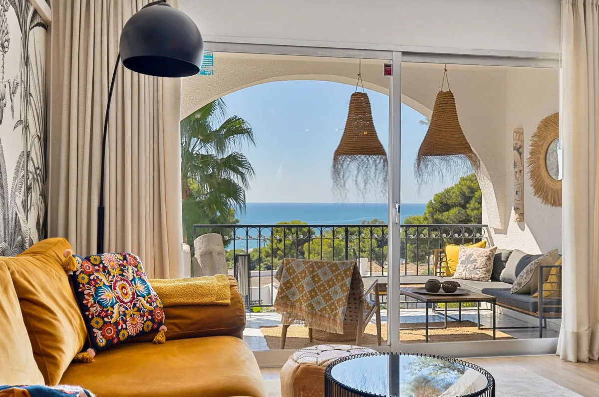 18da5487-79b6-41e7-8603-0ed8dbf2cbfa