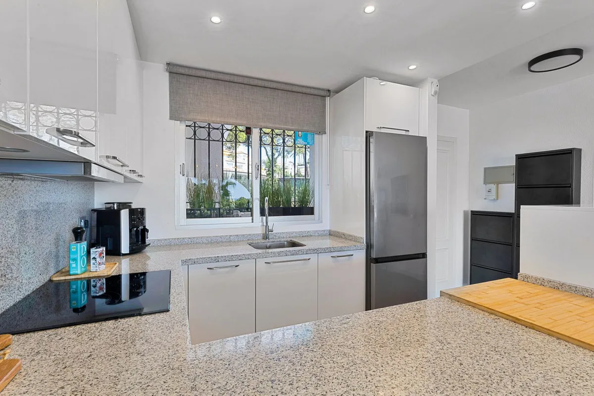 66d3df2b-eef4-43a9-acf0-913825e8a7c2