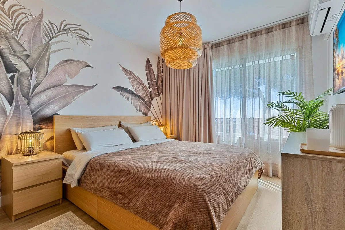 6caef5ad-0641-4562-bd85-d11ed0b520fb