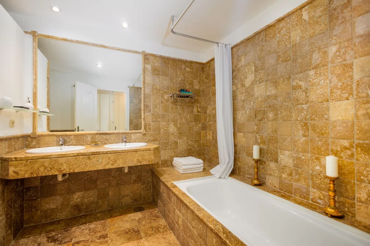 39521eae-6937-4aa9-ab96-193444fcce7c