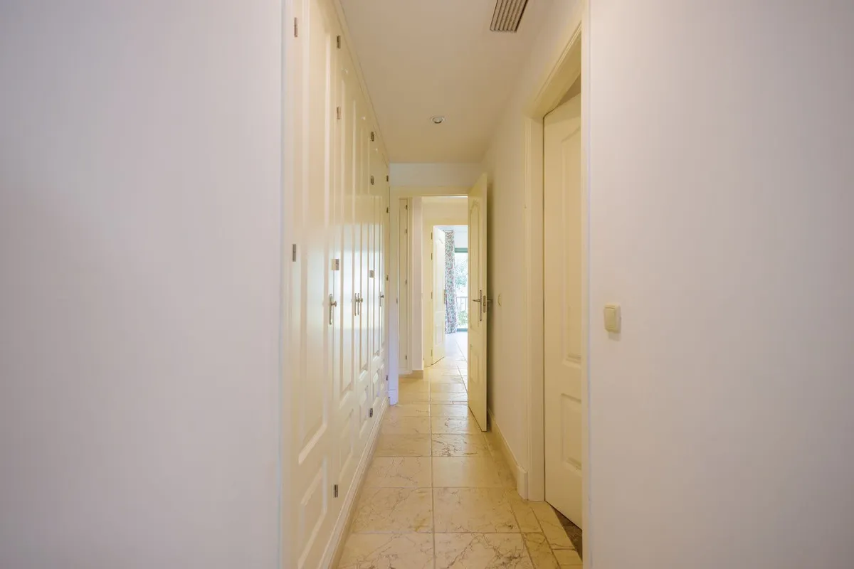 9946afee-e623-43a6-a1ef-b675c6fdedba