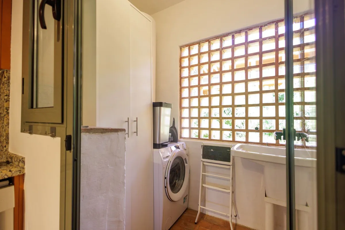 a8028717-59a0-489a-9127-c2f776131435